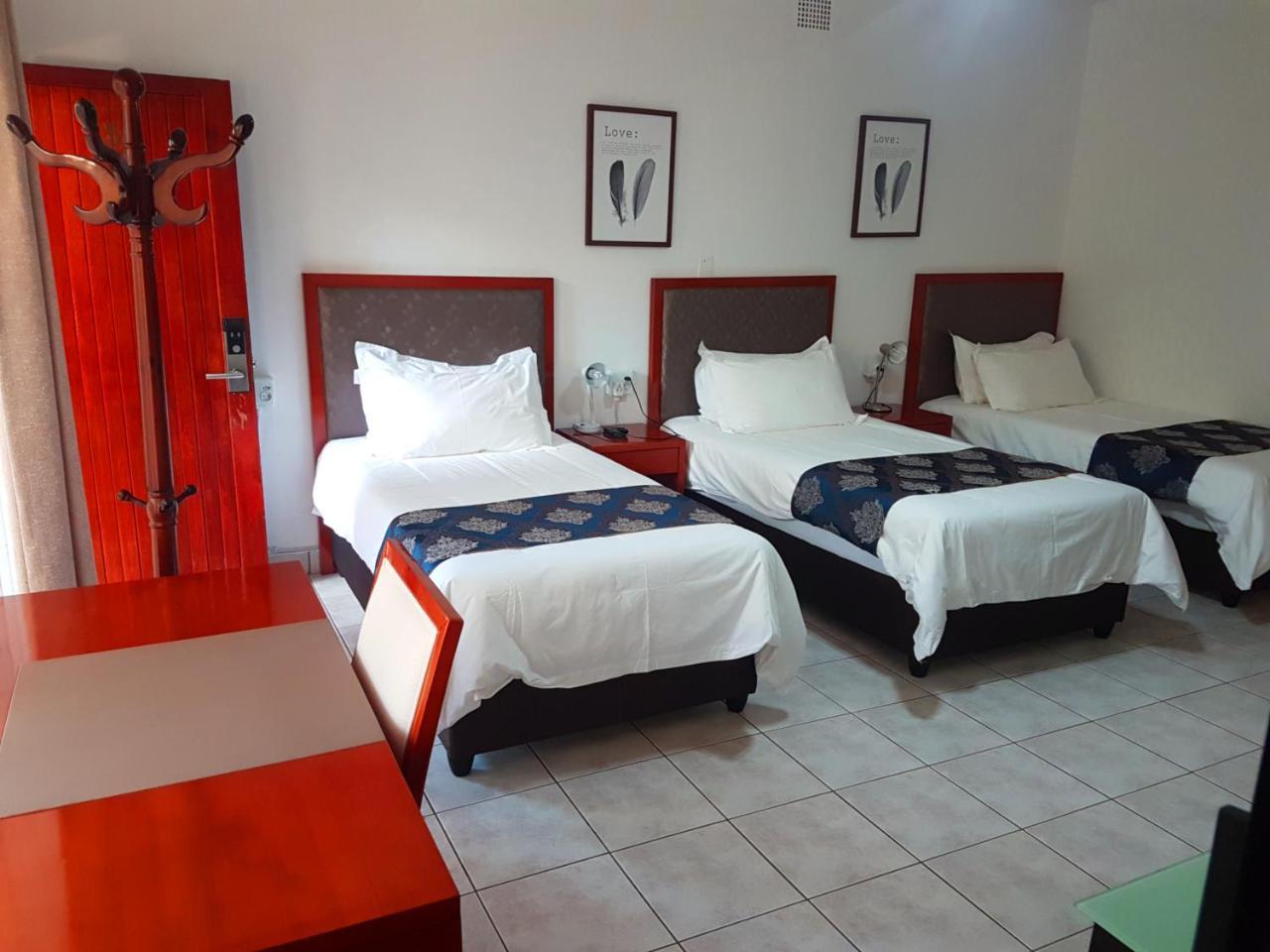 ווינדהוק Hotel Pension Steiner מראה חיצוני תמונה