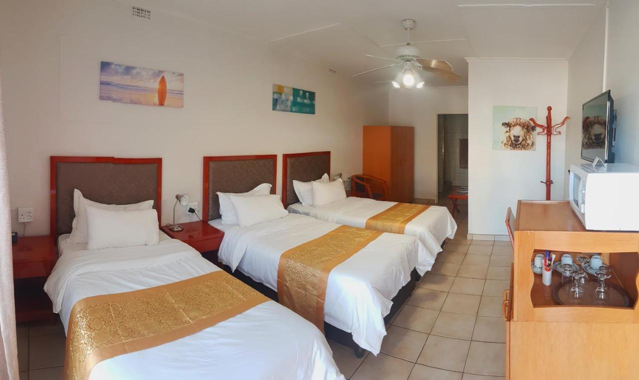 ווינדהוק Hotel Pension Steiner מראה חיצוני תמונה
