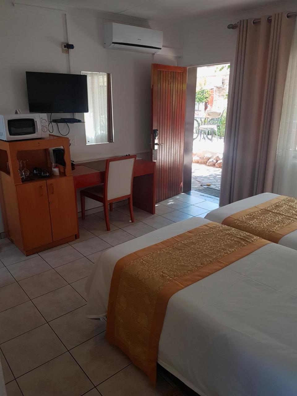 ווינדהוק Hotel Pension Steiner מראה חיצוני תמונה